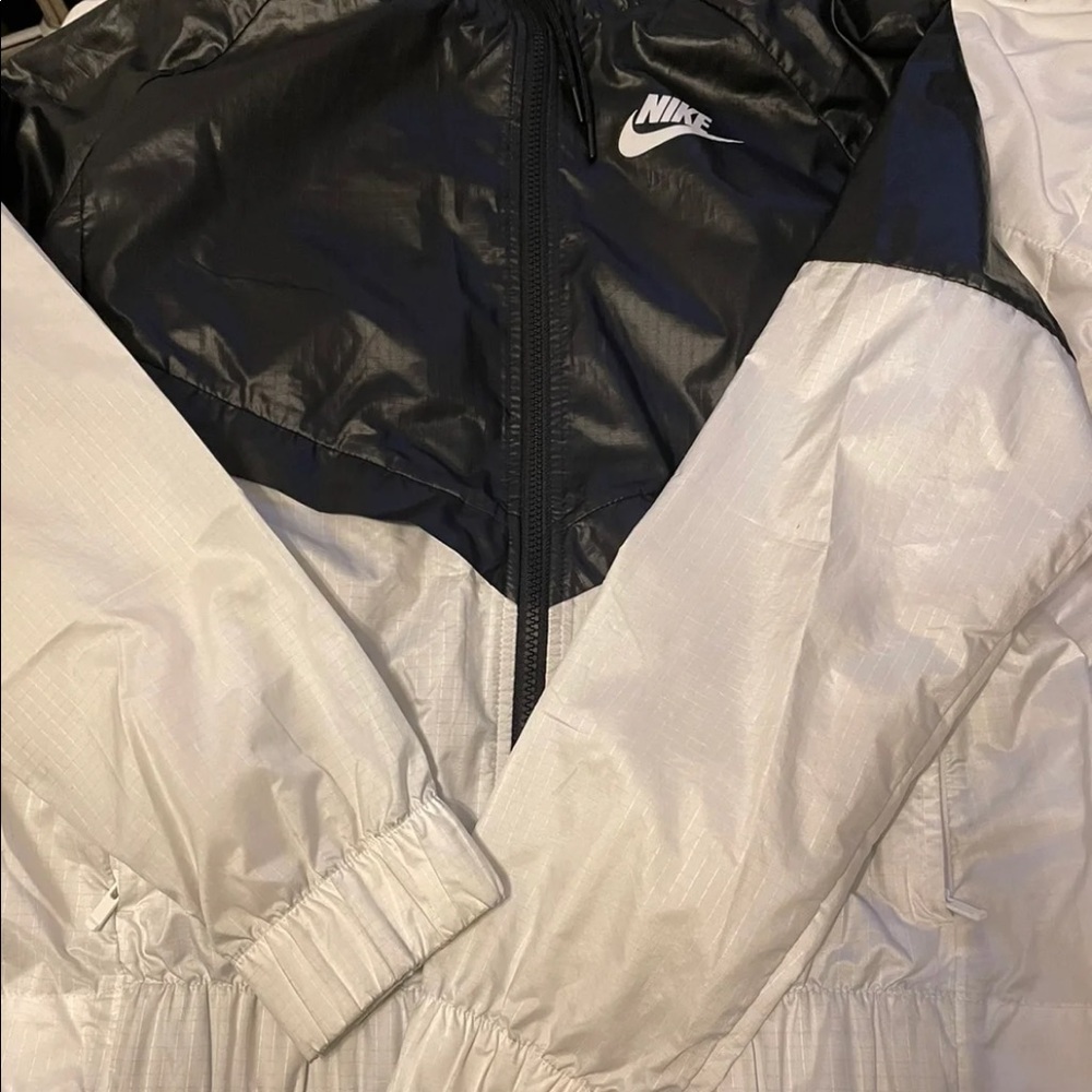 Nike windbreaker